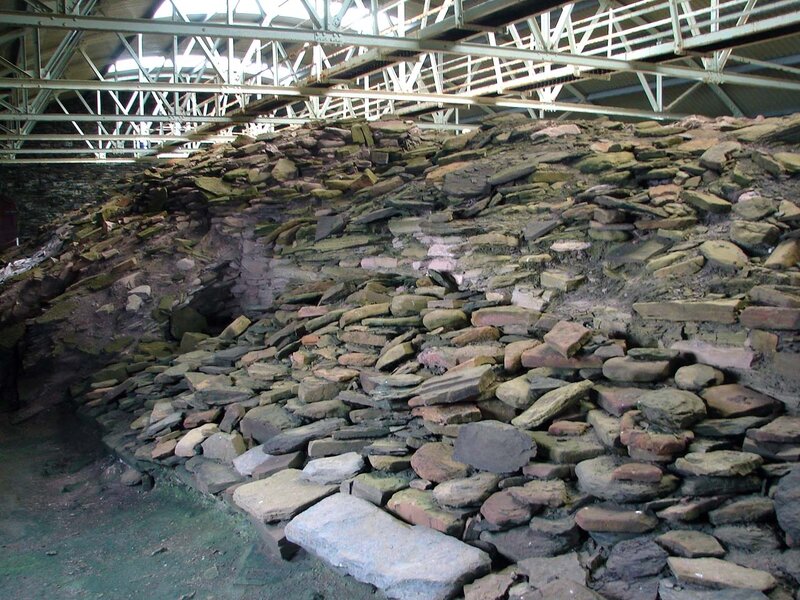 Rousay_Midhowe_cairn_2