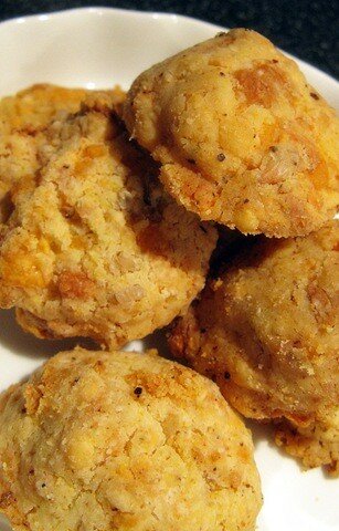 Biscuits apéritifs au parmesan et moutarde à l'ancienne - Amandine Cooking