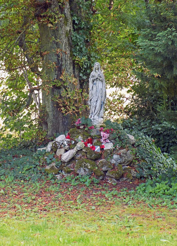 Photo-statue-Vierge-eglise-Valmunster