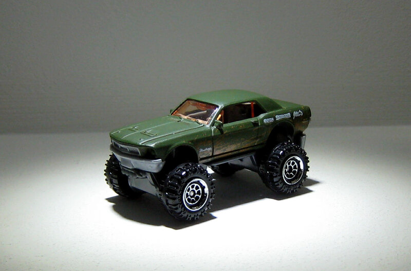 Ford Mustang Custom de 1968 Mudstanger (Matchbox 2017)