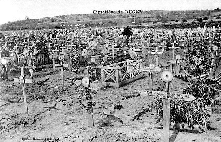 Dugny, cimetière militaire (2)