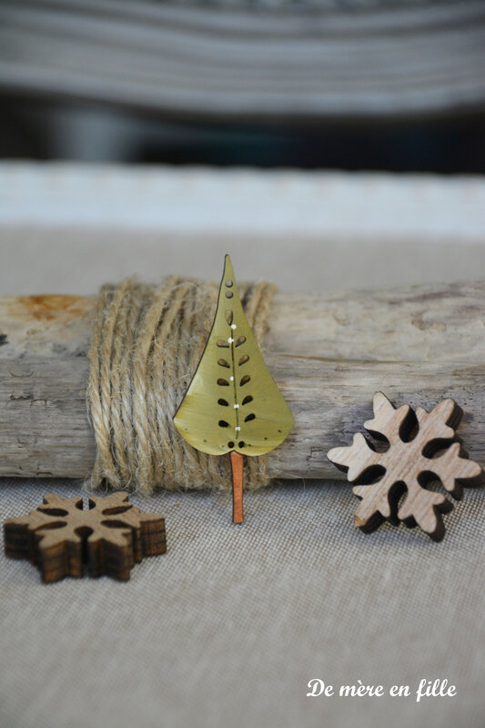 sapin vert décoré 3