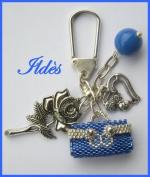 porte-clefs sac à main bleu