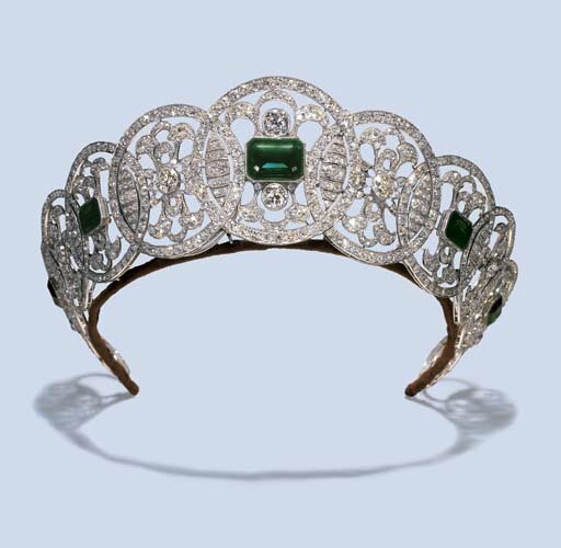 A Belle Epoque diamond tiara-necklace, circa 1910