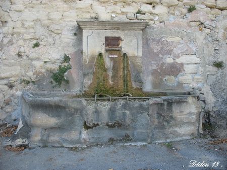 36_Photo_164_FONTAINE_DEVANT_LE_VIEL_HOPITAL_RU_DU_PLAN_DU_SAULE