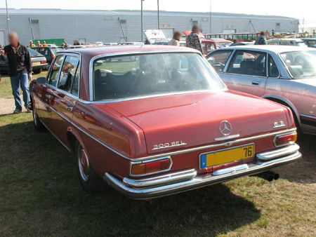 Mercedes300SEL6