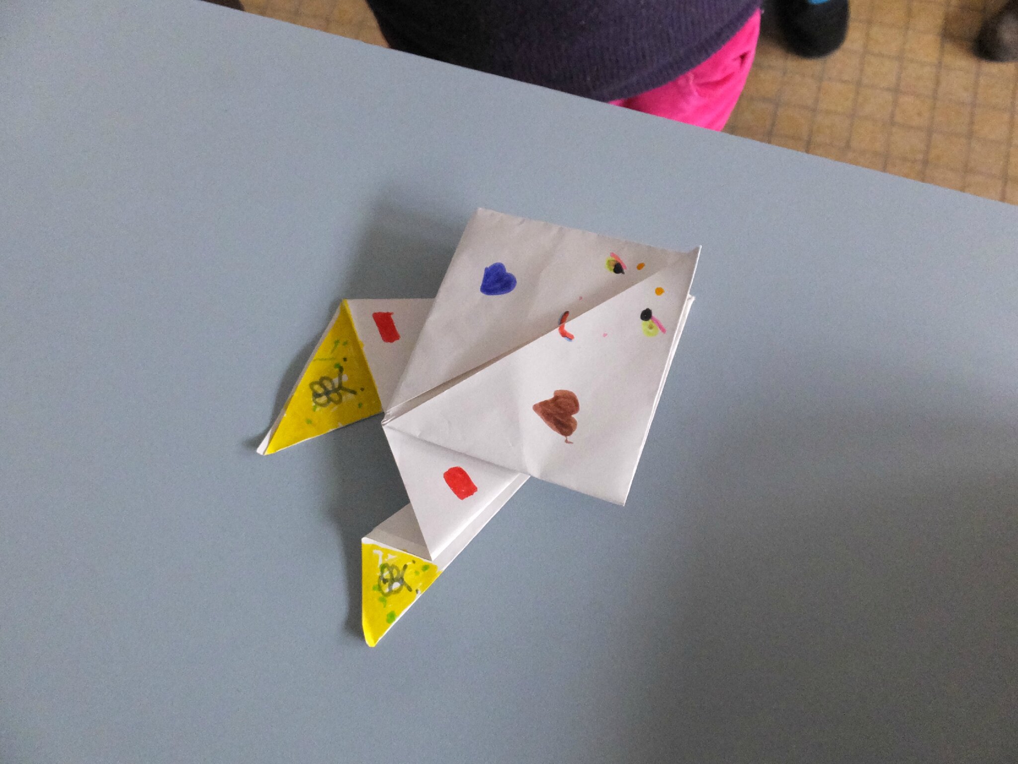 Une Grenouille Et Un Poisson En Origami Les Petits Ateliers A L Ecole