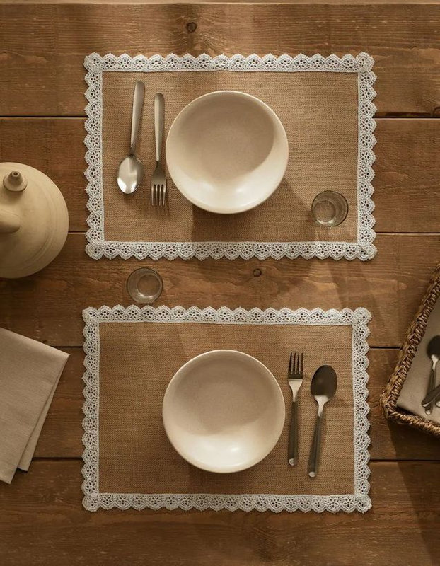 Set-de-table-en-fibres-vegetales 15,99 MANGO HOMER