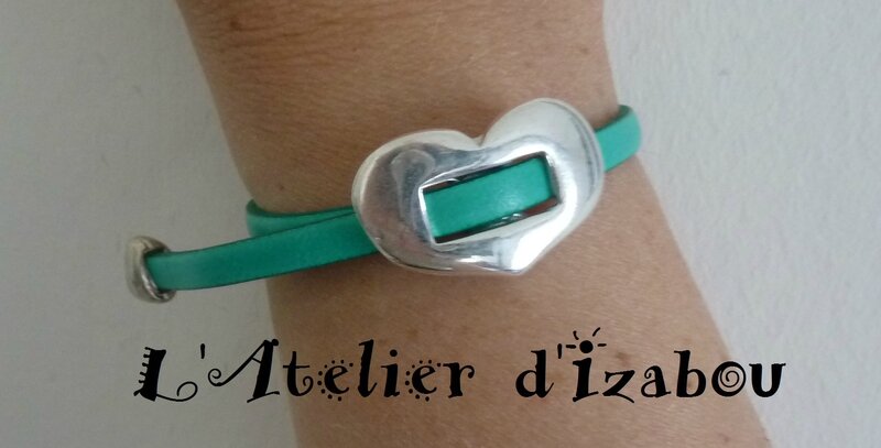P1130418 Bracelet cuir réglable bleu-vert fermoir coeur coulissant