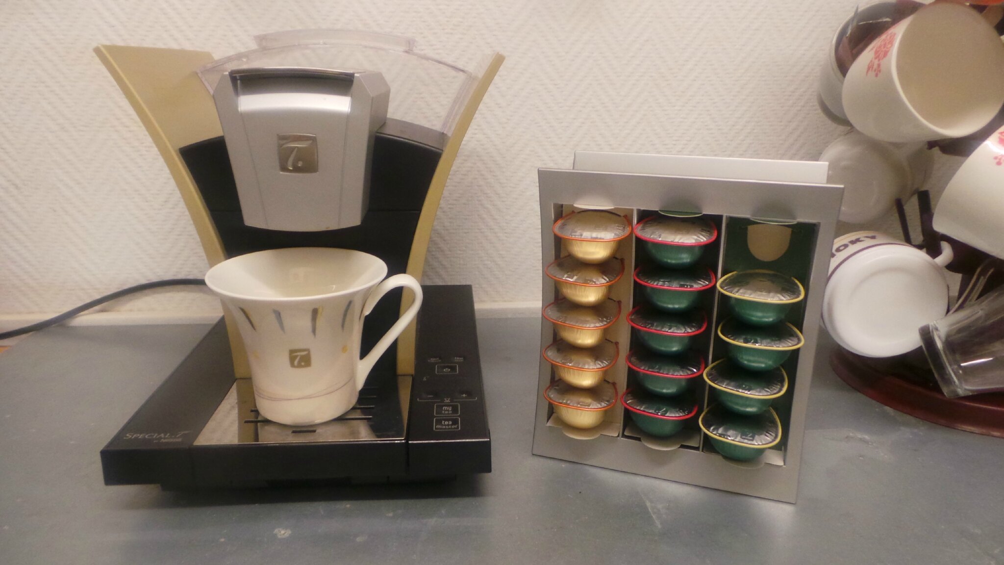 Test de la Special T Nestlé Machine à thé à capsule - Tests de produits par  BrugliaTests de produits par Bruglia