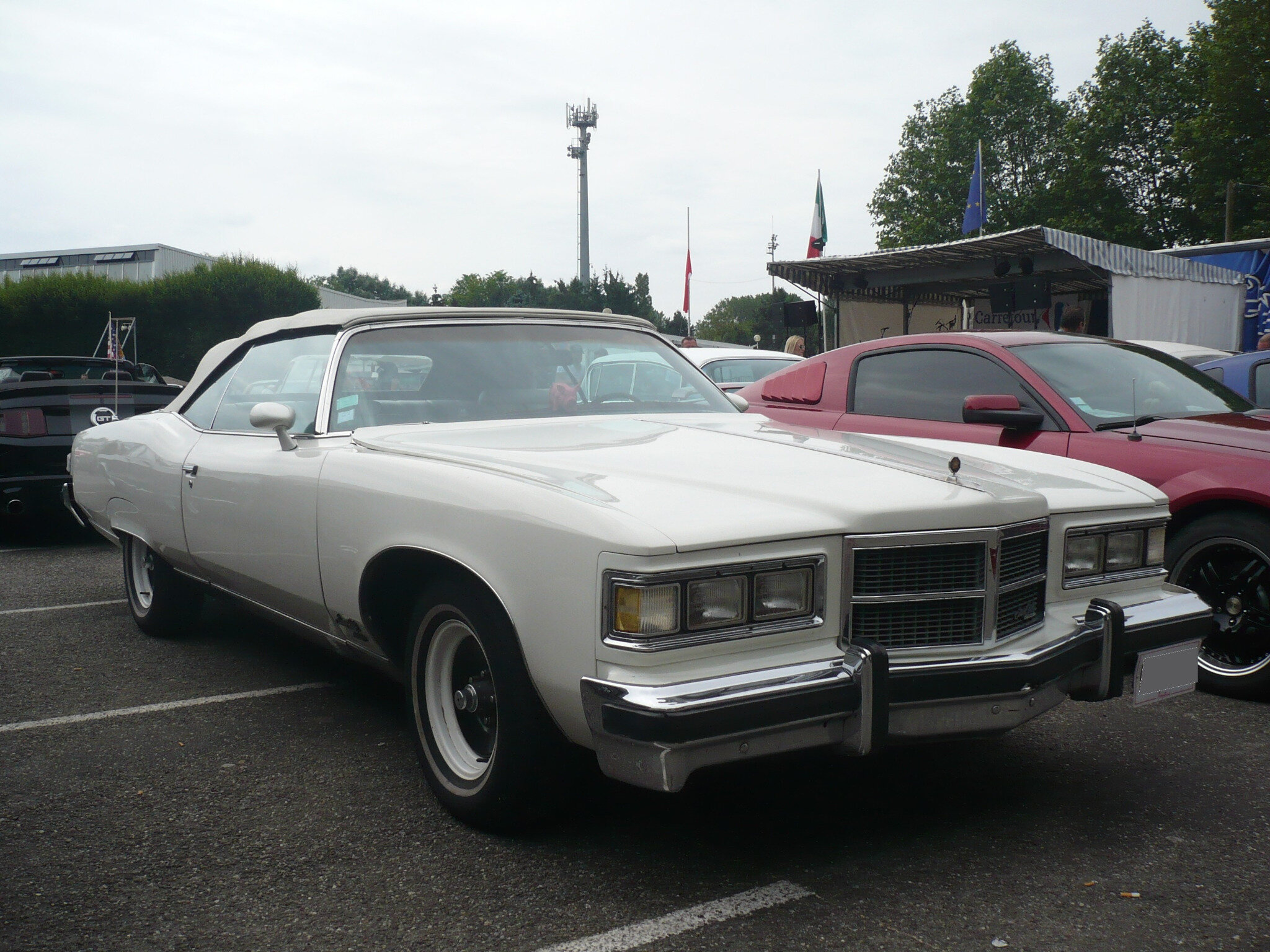 Pontiac grand ville