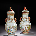 Importante paire de grands vases couverts en porcelaine famille rose, chine, dynastie qing, époque qianlong (1736-1795)