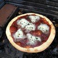 Pizza tomate-mozza-fraise