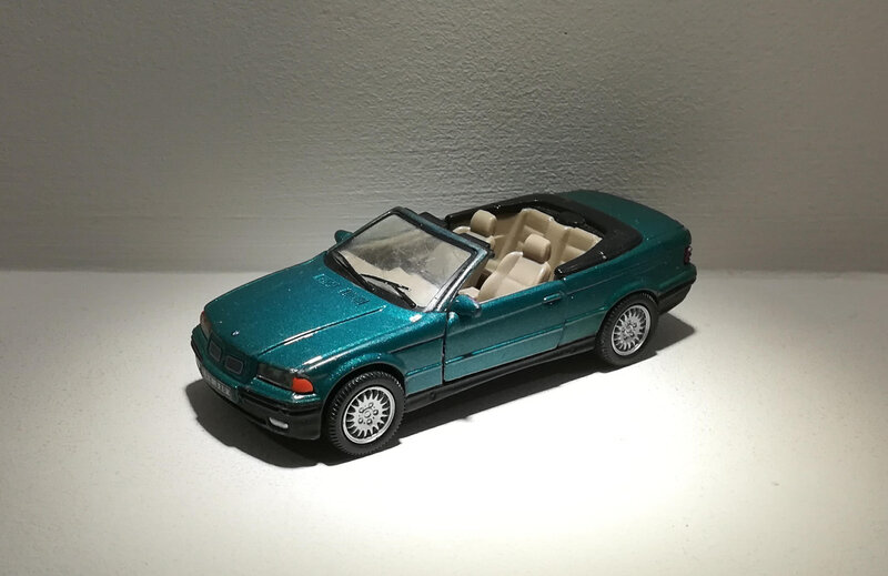 Bmw 325 I Cabriolet (Cararama)