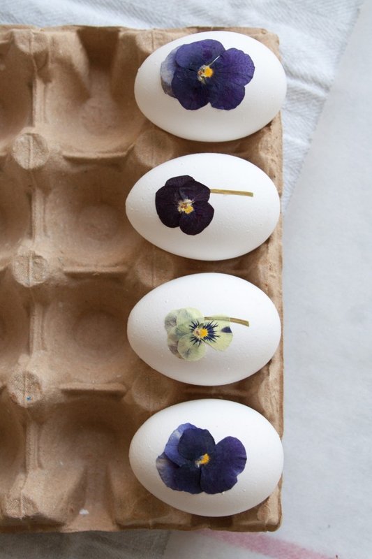 easter_egg_flowers_dried