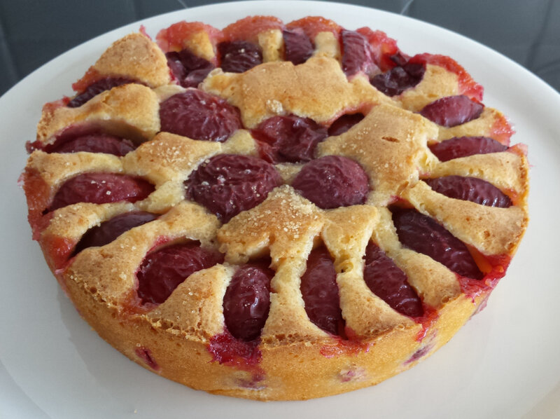 Gâteau moelleux aux prunes Plein le tablier