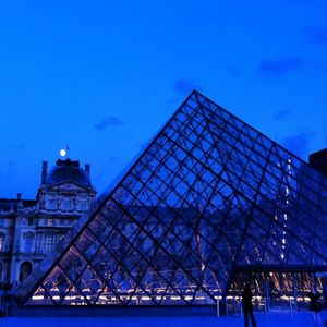 Blue_Louvre_2
