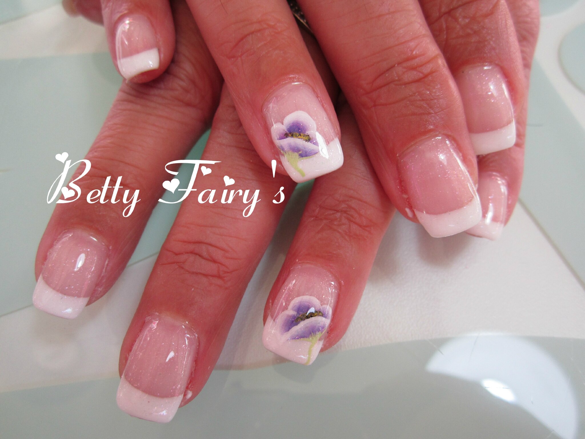 French blanche, déco one stroke blancviolet, Féerique jusqu