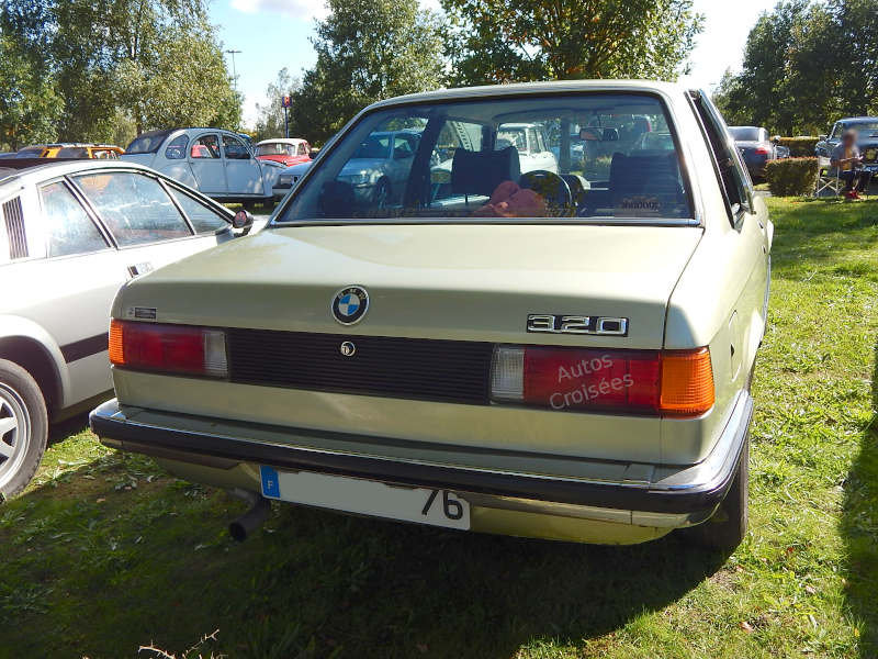BMW320-6E21ar